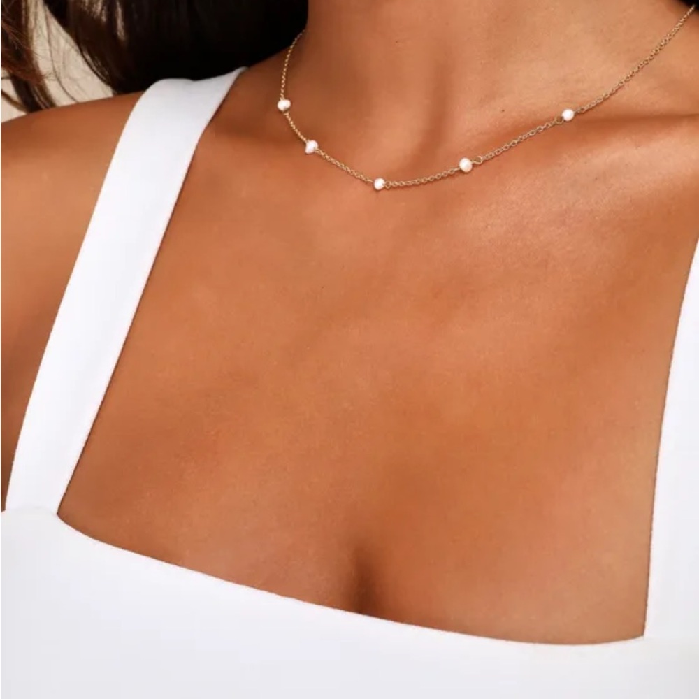 Lulu's Gold and White Dainty Pearl Necklace